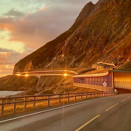 Kleivan Lofoten Ferienhaus *