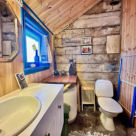 Holiday home Kleivan Lofoten *